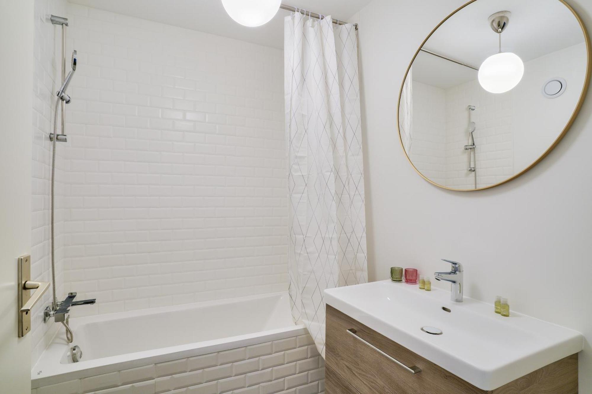 Appartamento New & Cozy T2 With Balcony - 18 Montmartre *